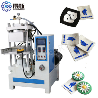 Máquina de fabricación de etiquetas de transferencia de calor de silicona de caucho 3d para ropa