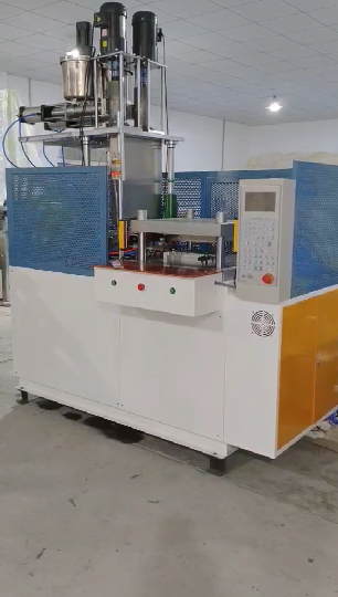 Máquina de moldeo por inyección de pesca de PVC de plástico suave de plástico PVC.mp4